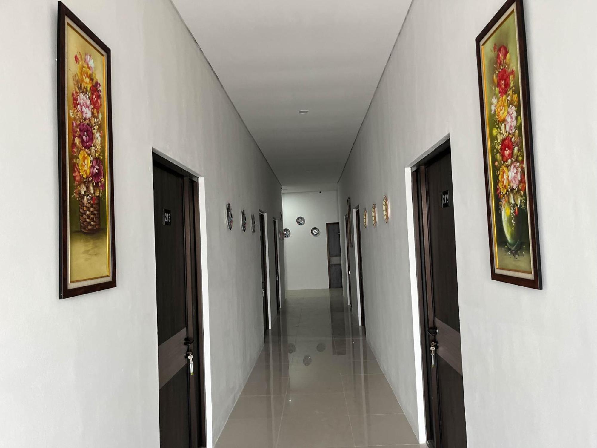 Urbanview Syariah Near Stadion Manahan 3* Surakarta (Solo)
